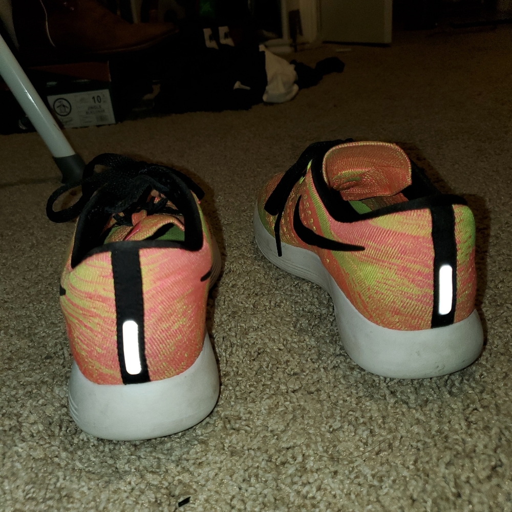 Shoes - Picture 3 of 5